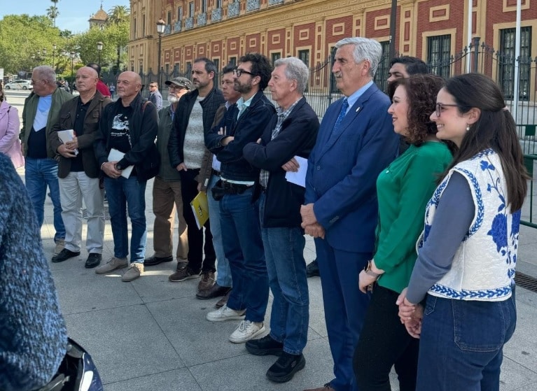 Foto_Concentración ante la Junta
